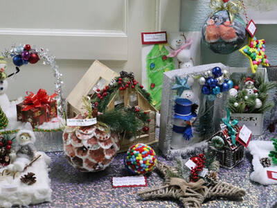 Выставка "Новогодние чудеса"