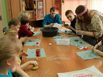 Центр народных промыслов и ремёсел. Мастерами ЦНХПиР ведется научная работа по видам и направления народных художественных промыслов, изготавливается высококачественная сувенирная продукция благодаря уникальности авторских разработок.